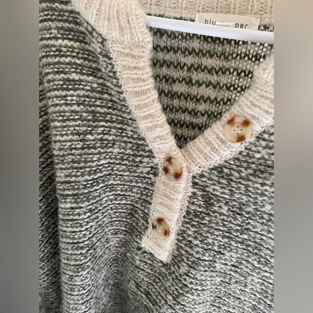 Blu Pepper Sweater - Picture 5 of 6